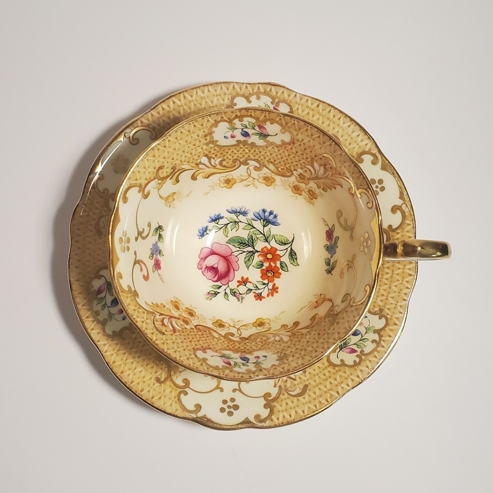 AYNSLEY Tea Cup & Saucer Doris Shape in Cream with Gold Scrolls & Pink Roses EUC